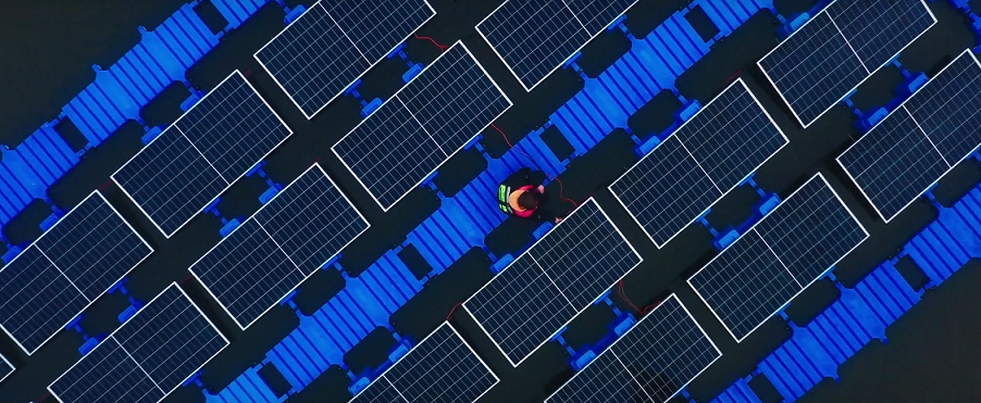 Simple, powerful floating solar technology