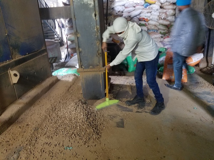Pellets_BeingUsedInBoiler