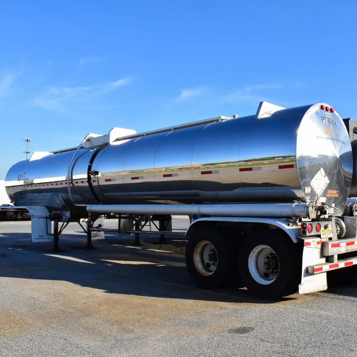 9a3672e23f782e3ed662376aaa5af8e0.our_tech-tanker@2x.png